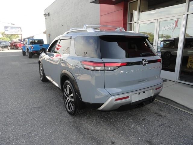Nissan Pathfinder Platinum 4WD 2023