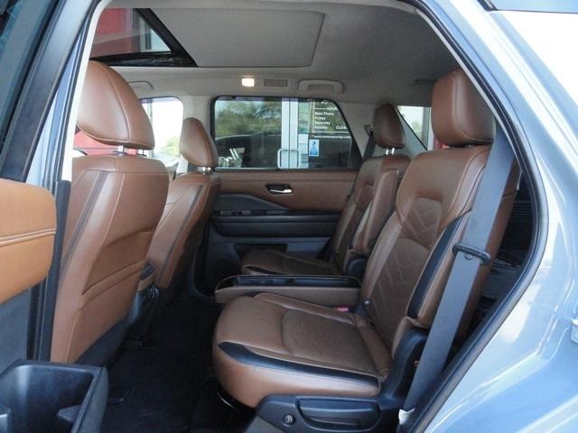Nissan Pathfinder Platinum 4WD 2023