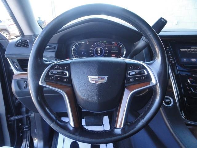 Cadillac Escalade ESV 4WD 4dr Luxury 2018