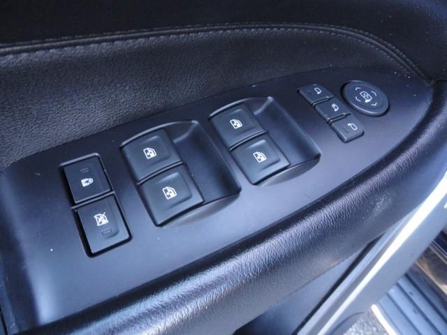 Cadillac Escalade ESV 4WD 4dr Luxury 2018