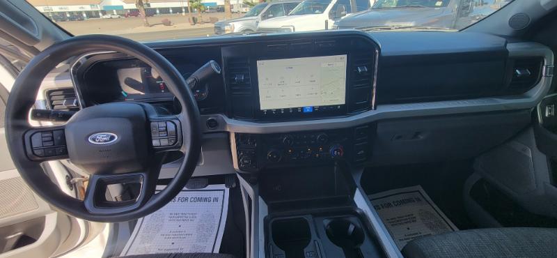 Ford F-250 SD XL Crew Cab 4WD 2023