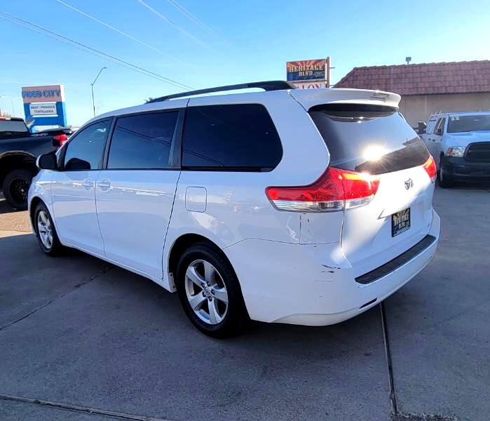 Toyota Sienna LE FWD 8-Passenger V6 2014