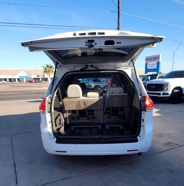 Toyota Sienna LE FWD 8-Passenger V6 2014