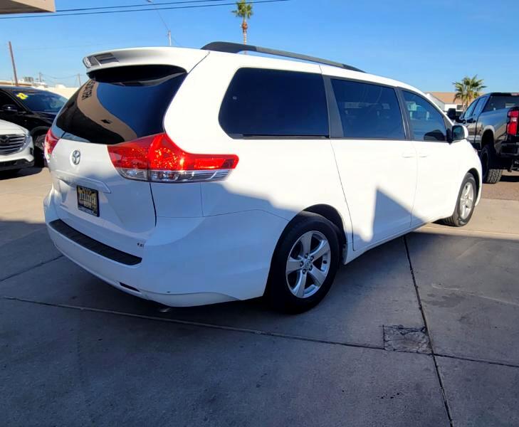 Toyota Sienna LE FWD 8-Passenger V6 2014
