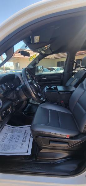 RAM 1500 Tradesman Crew Cab SB 4WD 2021