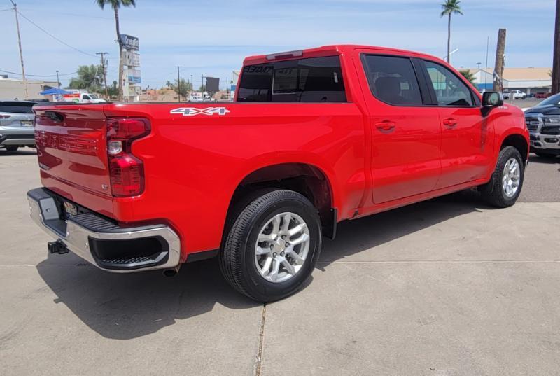 Chevrolet Silverado 1500 LT Crew Cab 4WD 2024