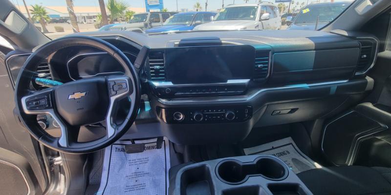Chevrolet Silverado 1500 LT Crew Cab 4WD 2023