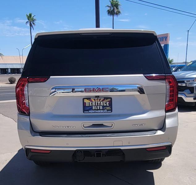 GMC Yukon XL SLT 4WD 2021