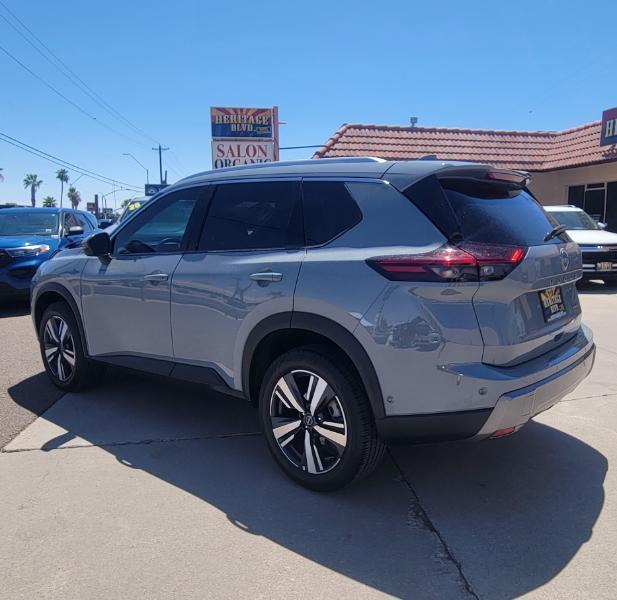Nissan Rogue SL AWD 2025