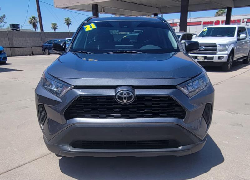 Toyota RAV4 LE AWD 2021