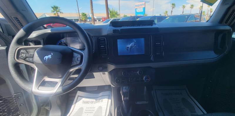 Ford Bronco Base 4-Door w/Advanced 2023