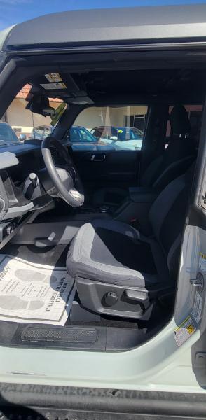 Ford Bronco Base 4-Door w/Advanced 2023