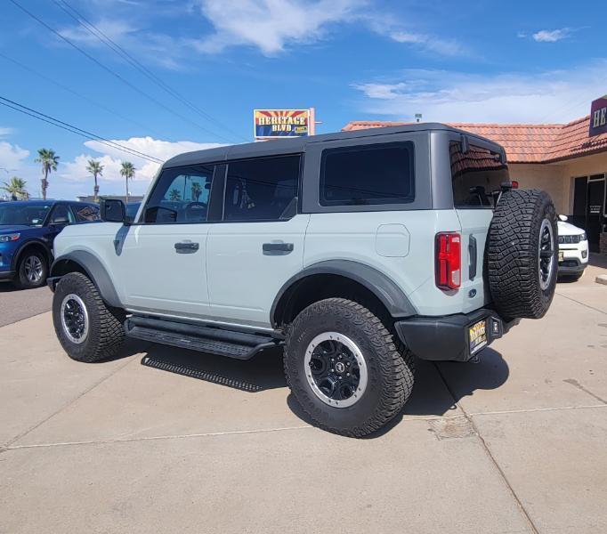 Ford Bronco Base 4-Door w/Advanced 2023