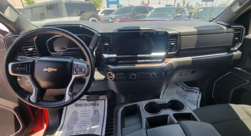 Chevrolet Silverado 1500 LT Crew Cab 4WD 2024
