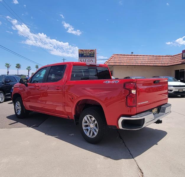 Chevrolet Silverado 1500 LT Crew Cab 4WD 2024