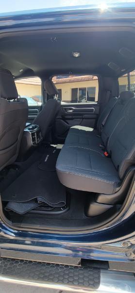 RAM 1500 Big Horn Crew Cab SWB 4WD 2023