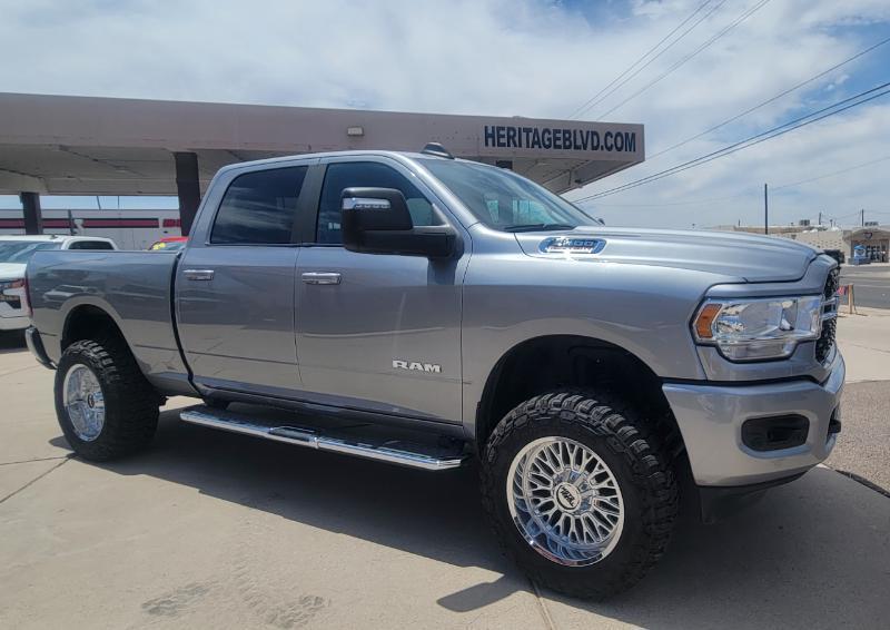 RAM 2500 Tradesman Crew Cab SWB 4WD 2024