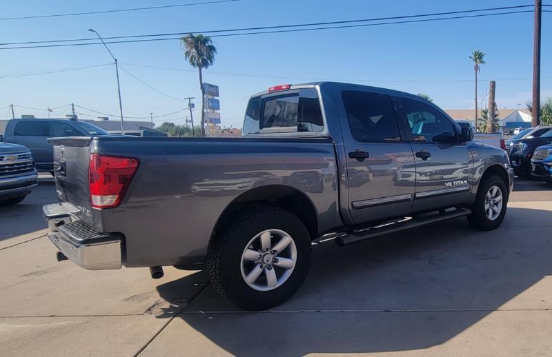 Nissan Titan S Crew Cab 4WD 2014