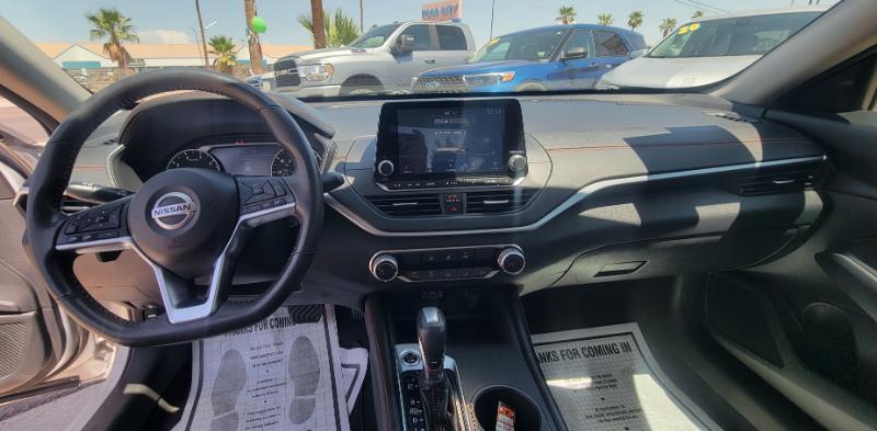 Nissan Altima 2.5 SR 2022