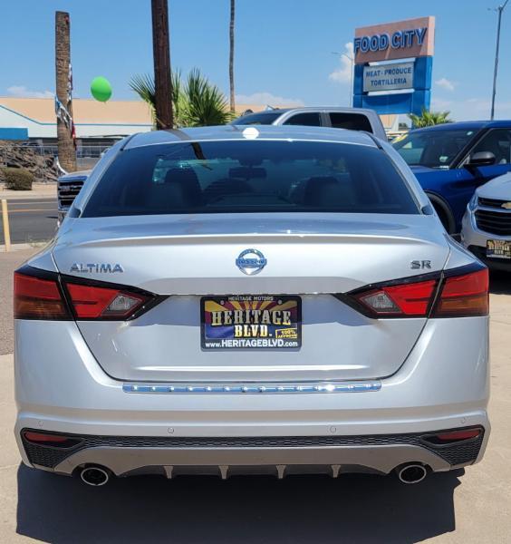 Nissan Altima 2.5 SR 2022