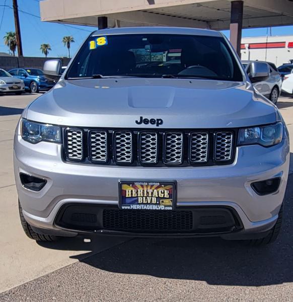 Jeep Grand Cherokee Laredo 4WD 2018