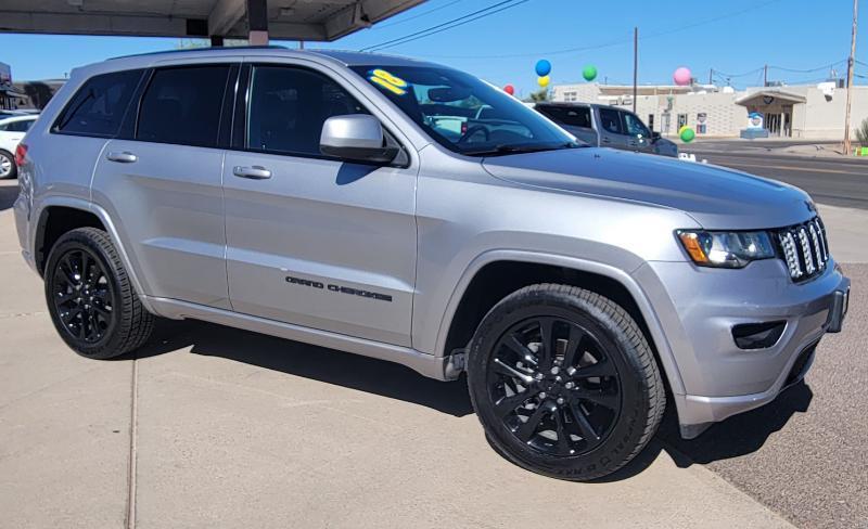 Jeep Grand Cherokee Laredo 4WD 2018
