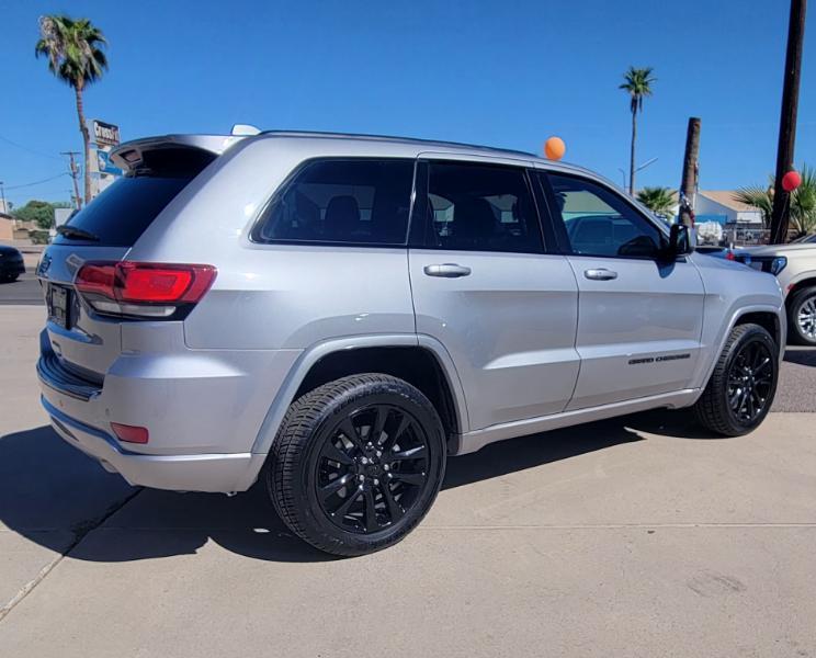 Jeep Grand Cherokee Laredo 4WD 2018