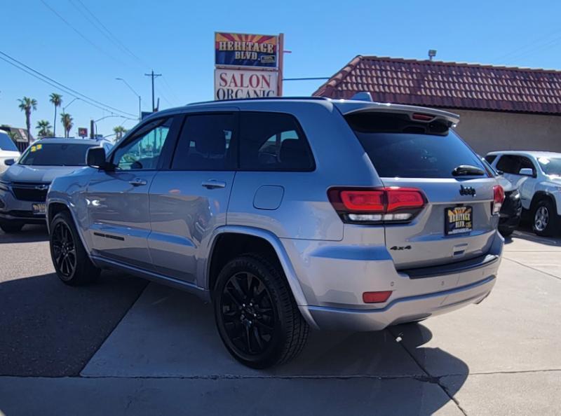 Jeep Grand Cherokee Laredo 4WD 2018