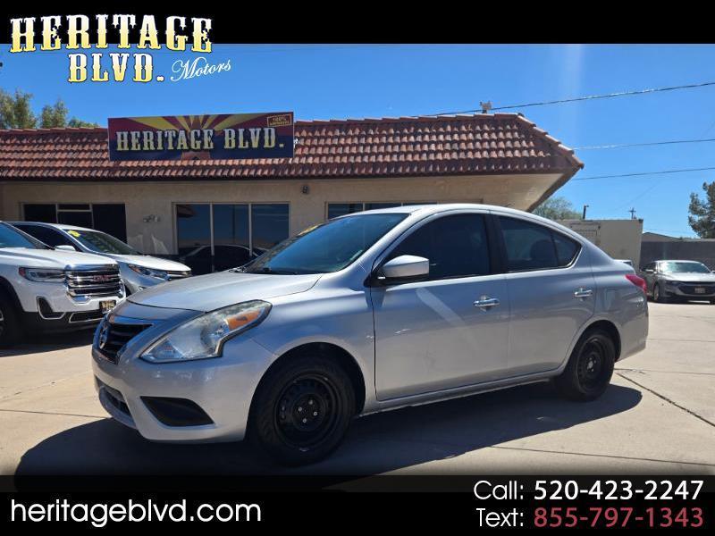 2015 Nissan Versa 1.6 S 5M