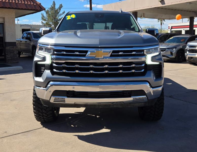 Chevrolet Silverado 1500 LTZ Crew Cab 4WD 2024