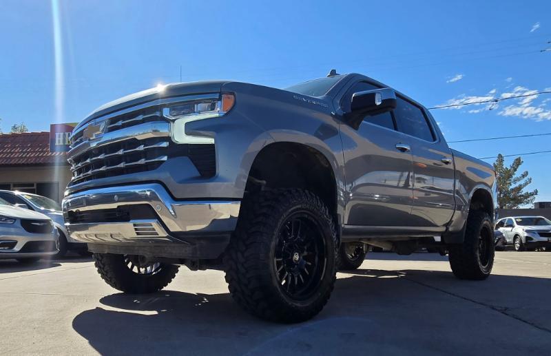 Chevrolet Silverado 1500 LTZ Crew Cab 4WD 2024