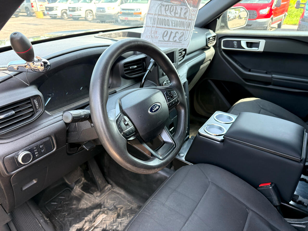 2021 Ford Explorer photo 3