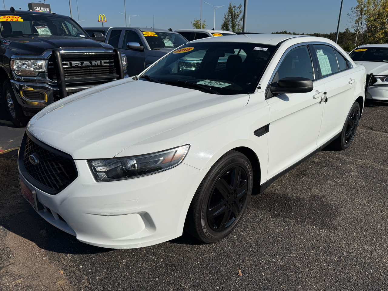 2018 Ford Taurus photo 2