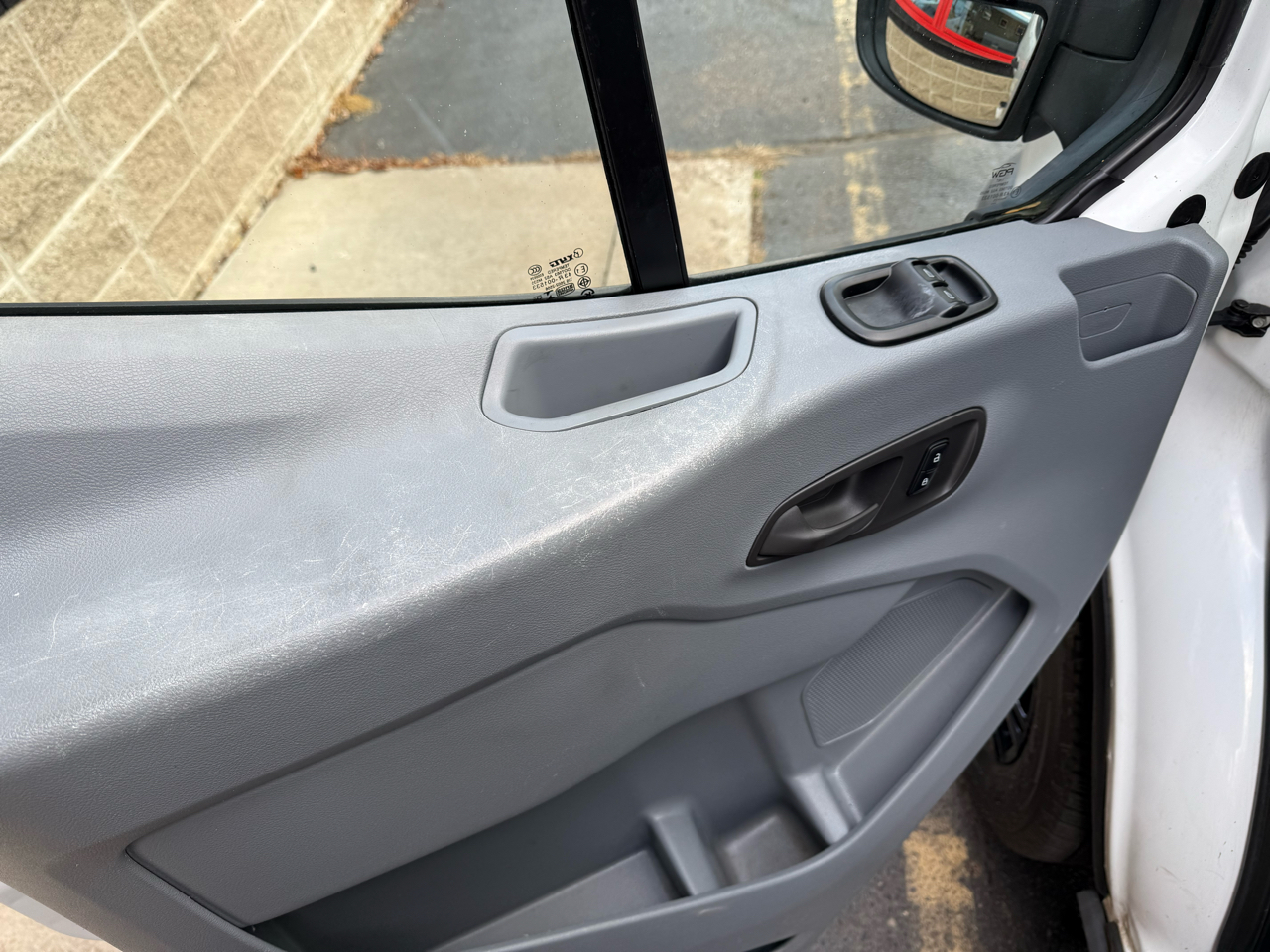 Ford Transit 350 Wagon Low Roof XL w/Sliding Pass. 148-in. WB 2016 Ford Transit 350 Wagon Low Roof XL w/Sliding Pass. 148-in. WB 2016