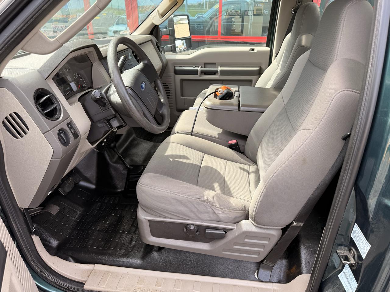 Ford F-350 SD XL DRW 4WD 2009