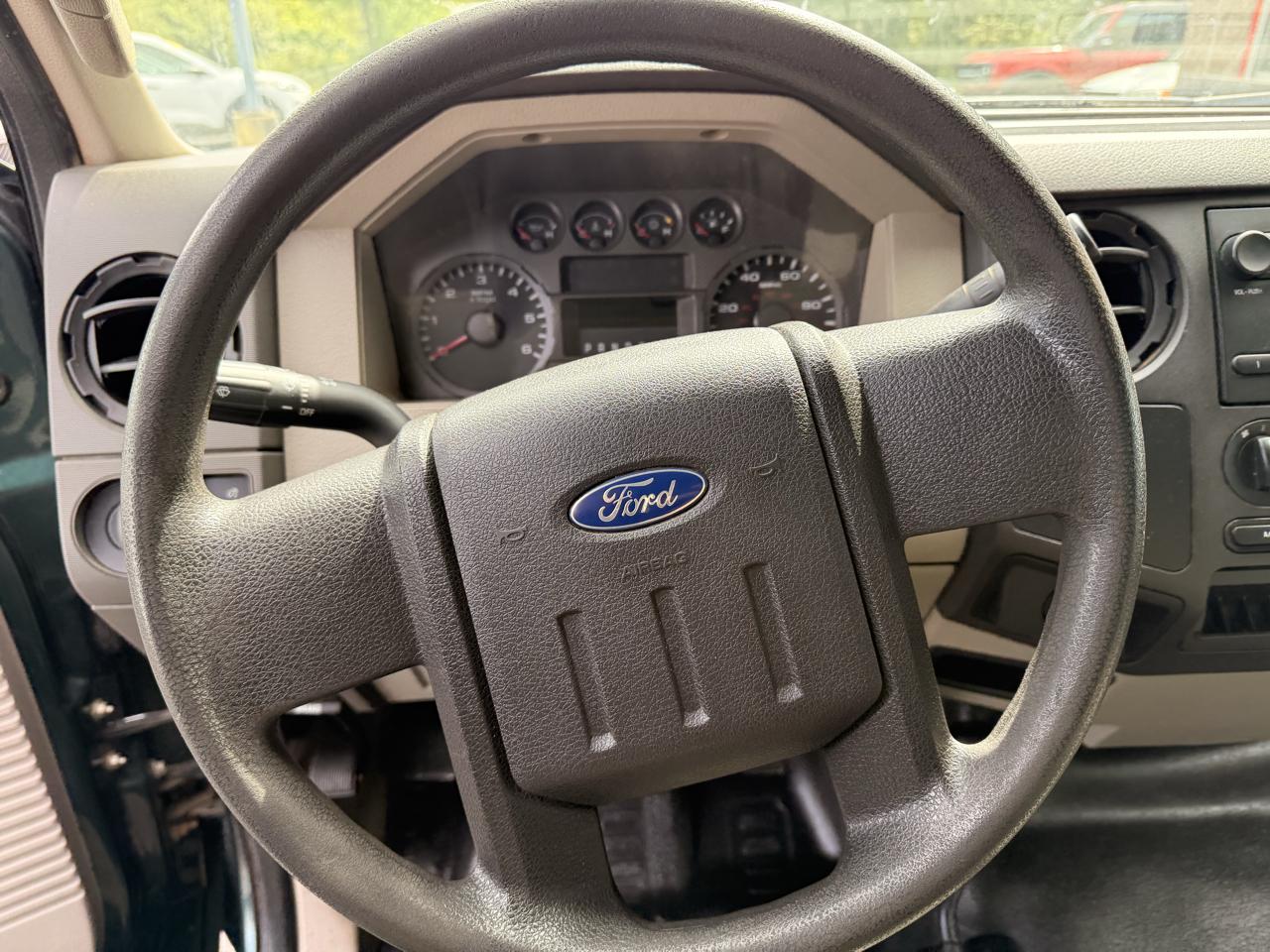Ford F-350 SD XL DRW 4WD 2009