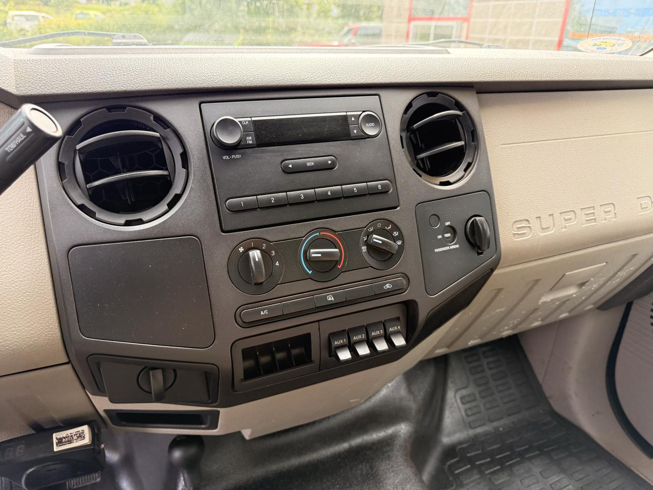 Ford F-350 SD XL DRW 4WD 2009
