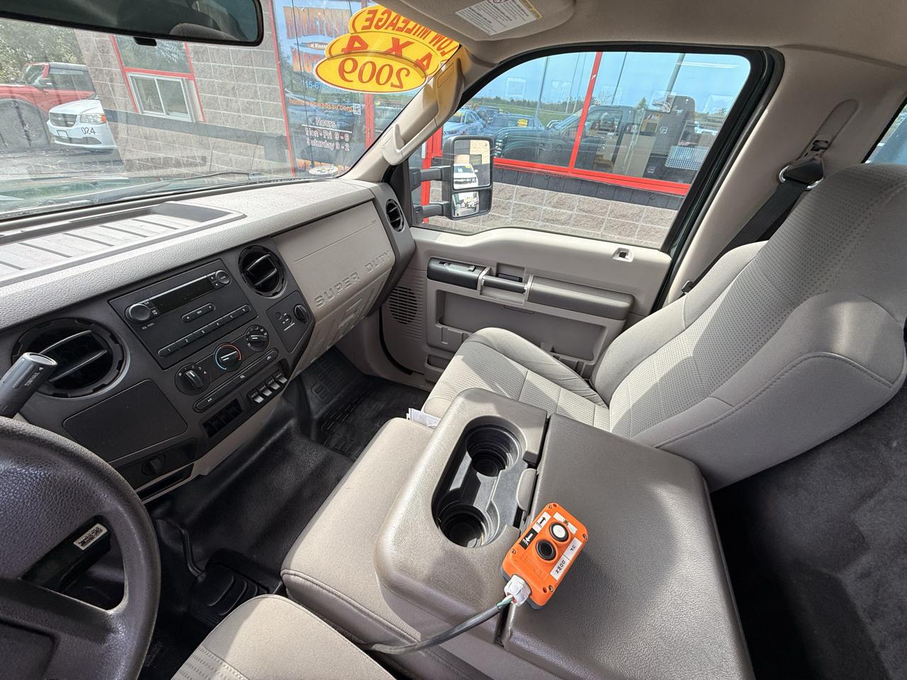 Ford F-350 SD XL DRW 4WD 2009