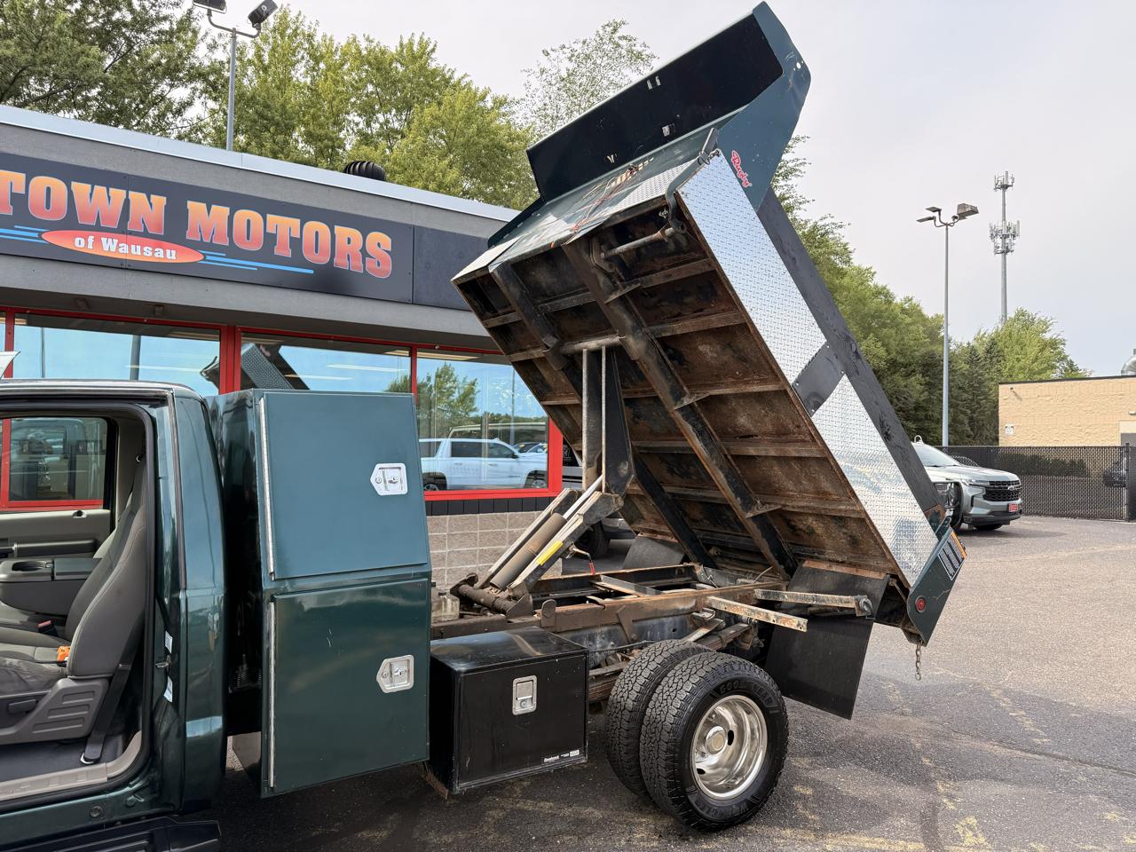 Ford F-350 SD XL DRW 4WD 2009