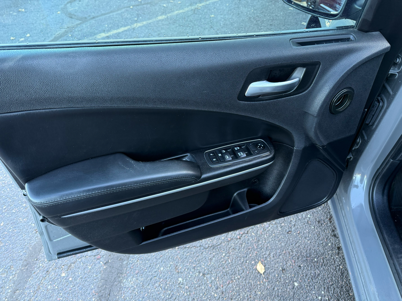 2019 Dodge Charger photo 4