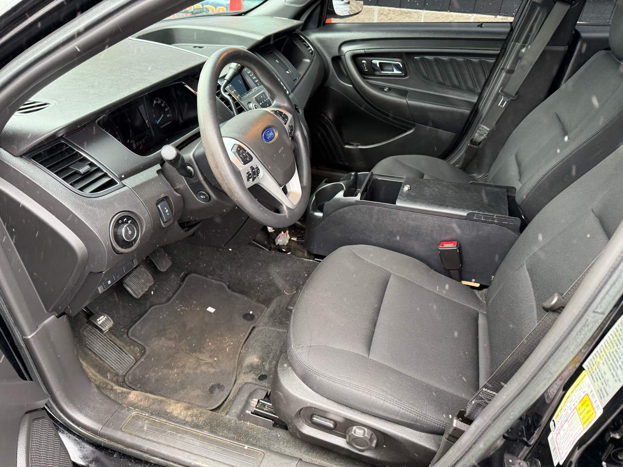 2017 Ford Taurus photo 4