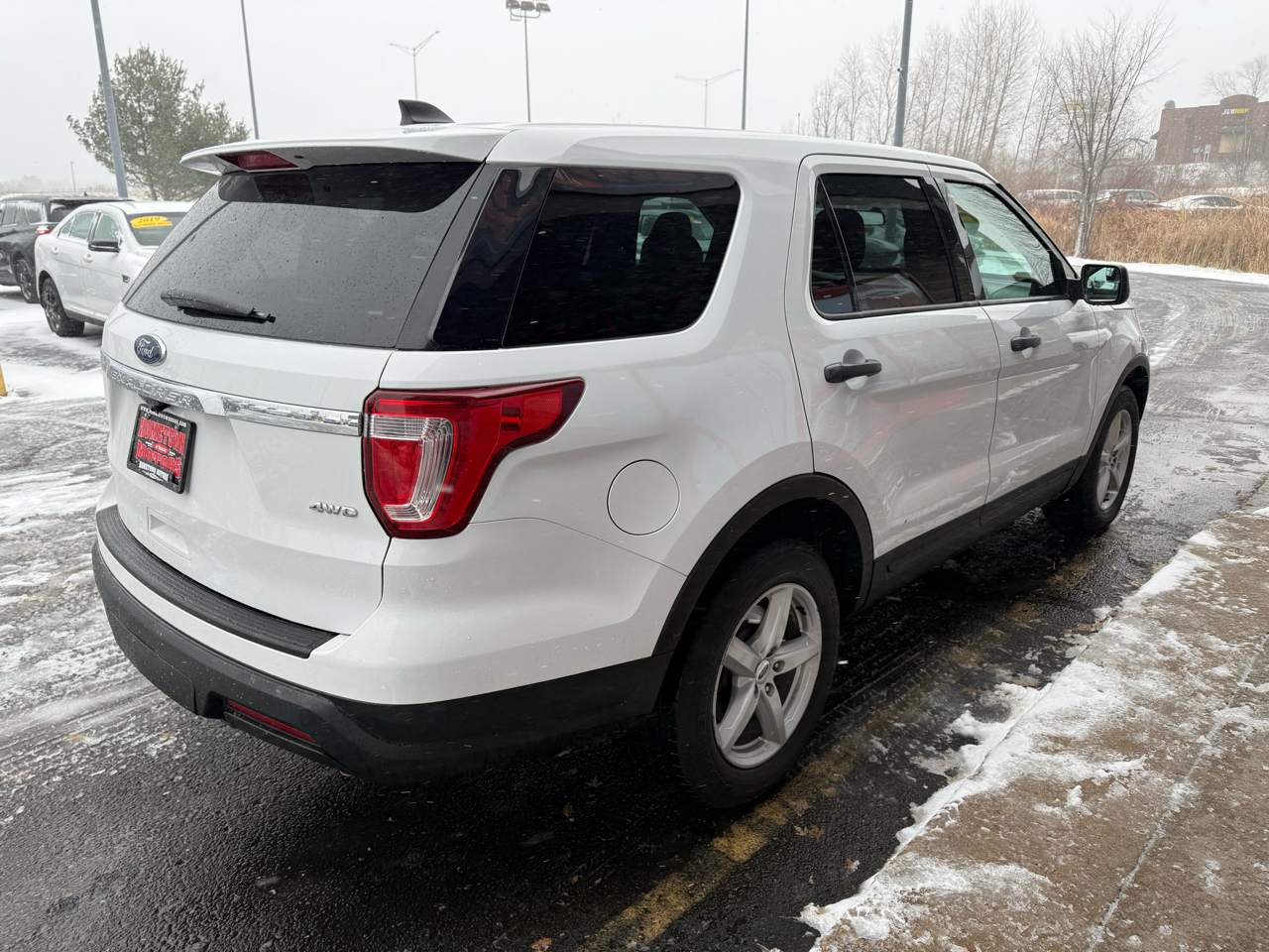 2018 Ford Explorer Base photo 3