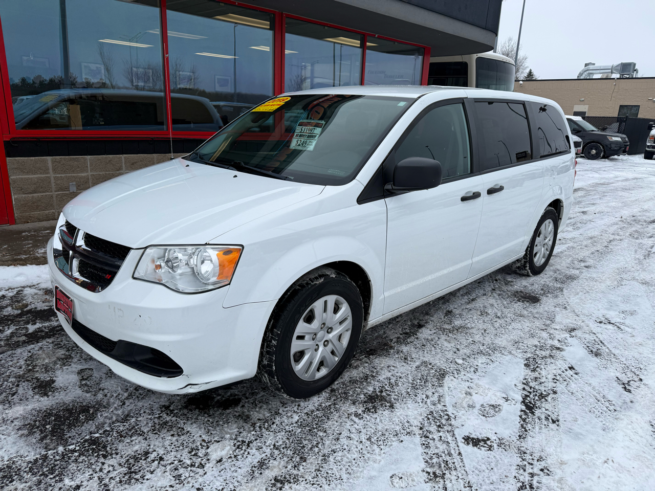 2019 Dodge Grand Caravan SE photo 2