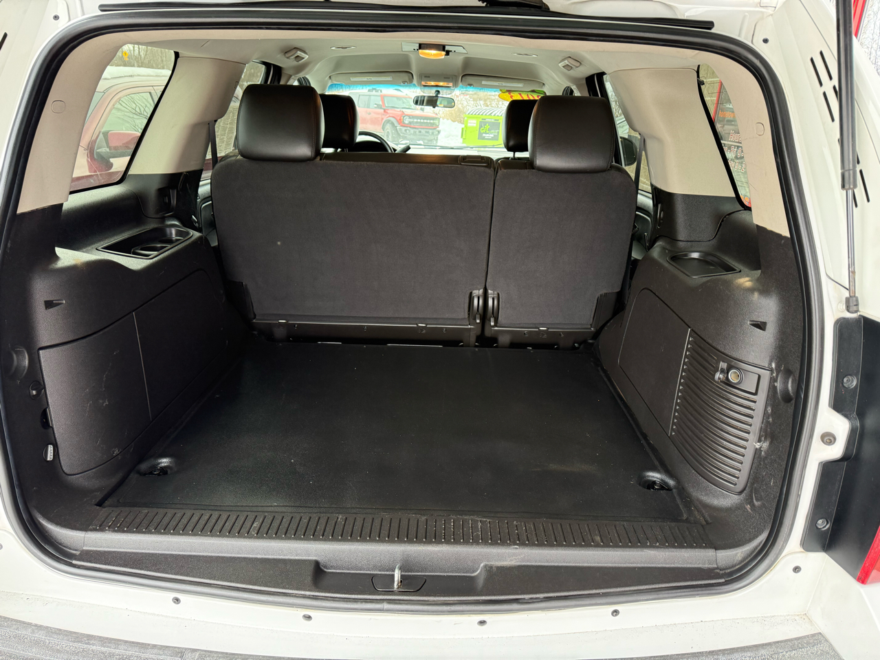 Chevrolet Tahoe FL 4WD 2013