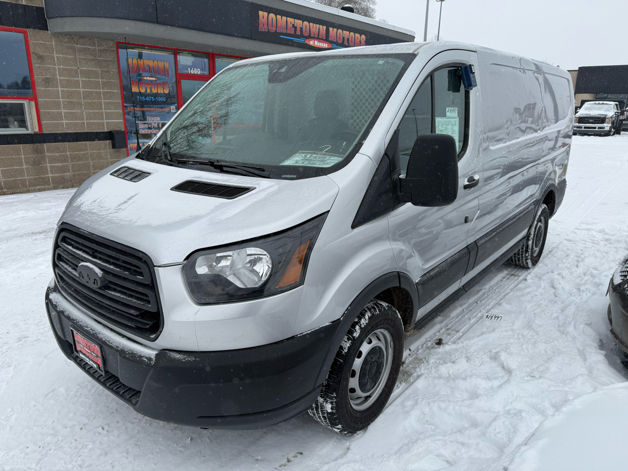 Ford Transit 250 Van Low Roof w/Sliding Pass. 130-in. WB 2017