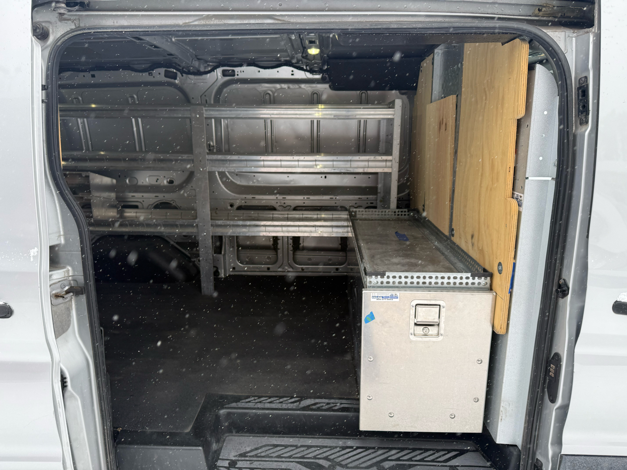 Ford Transit 250 Van Low Roof w/Sliding Pass. 130-in. WB 2017