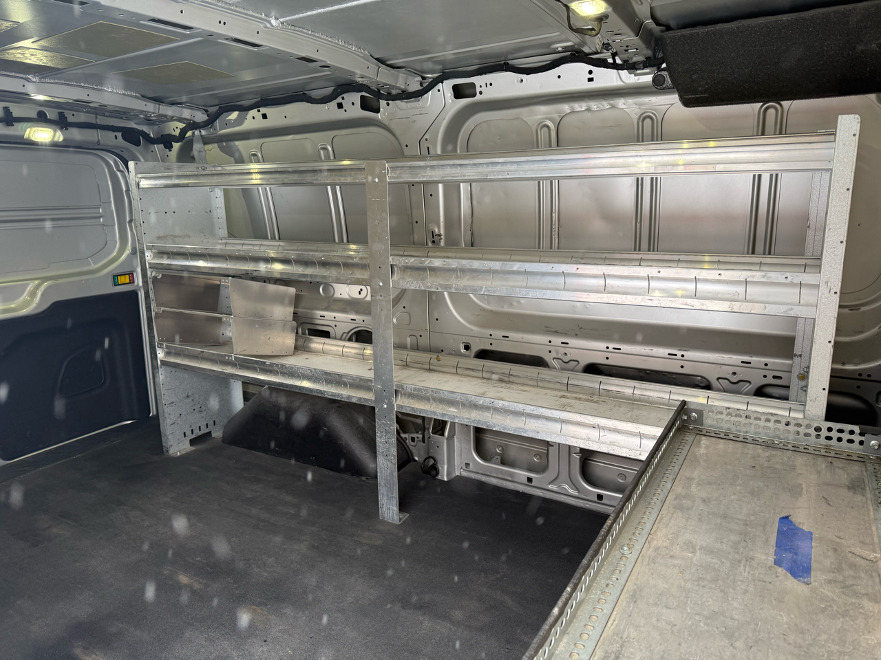 Ford Transit 250 Van Low Roof w/Sliding Pass. 130-in. WB 2017