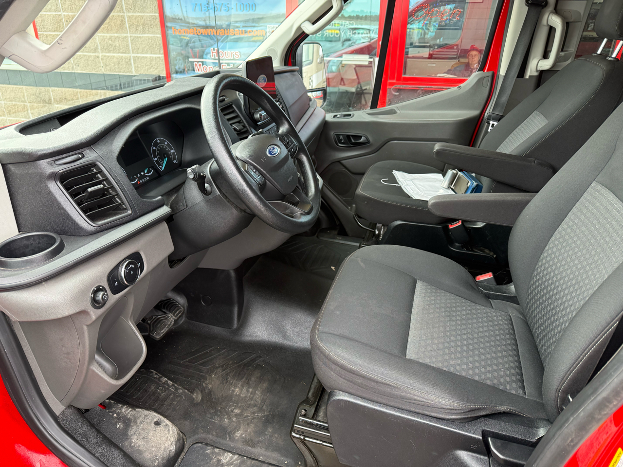 Ford Transit 350 Wagon Low Roof XL w/Sliding Pass. 148-in. WB 2020