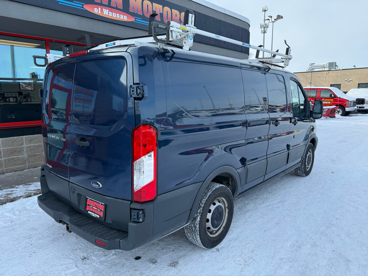 Ford Transit 250 Van Low Roof 60/40 Pass.130-in. WB 2017
