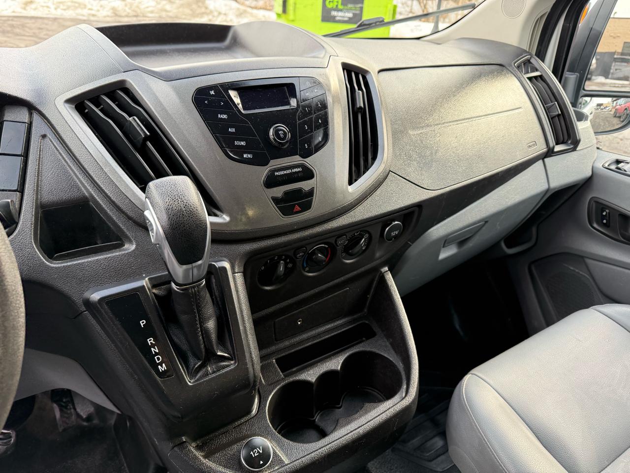 Ford Transit 150 Van Low Roof 60/40 Pass. 130-in. WB 2017